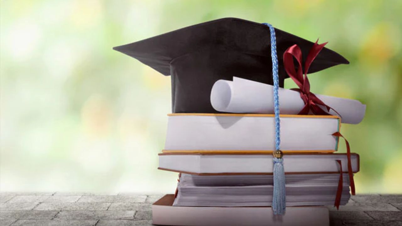 INSPIRE Scholarship: 12वीं पास साइंस छात्रों को सरकार दे रही है हर साल 80,000 की स्कॉलरशिप, बिना परीक्षा ऐसे करें आवेदन