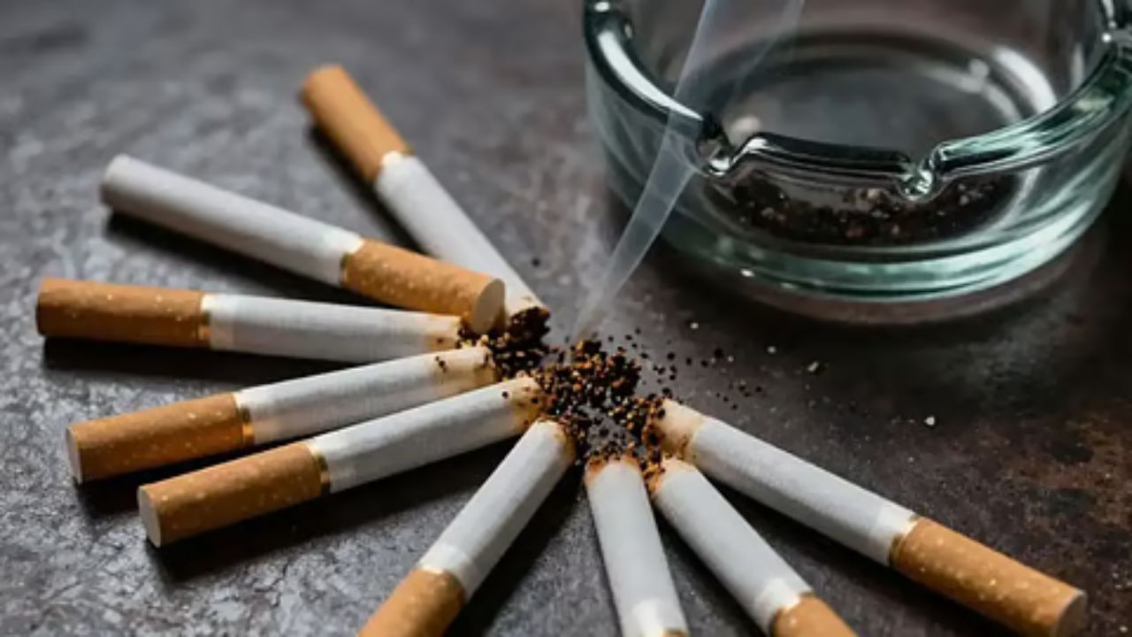 Smoking से घटता नहीं, बल्कि बढ़ता है मानसिक तनाव; जानिए सिगरेट और डोपामाइन कनेक्शन की पूरी हकीकत