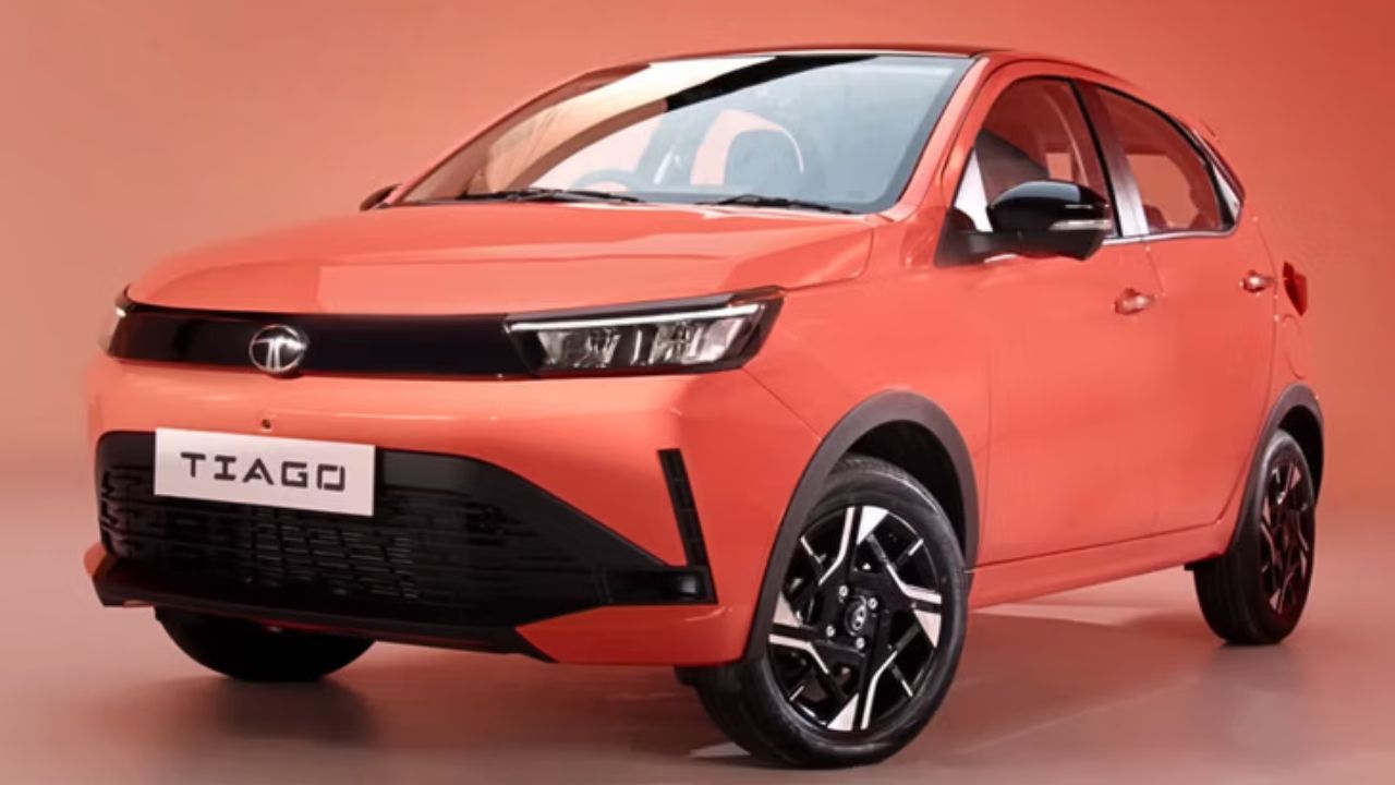 Tata Tiago Petrol vs CNG: कौन सा ऑप्शन देगा ज्यादा फायदा, जानिए फीचर्स और रनिंग कॉस्ट तक पूरी डिटेल