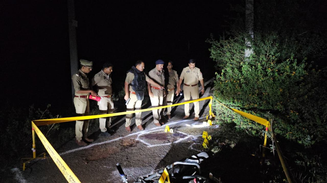 पूछताछ के दौरान आरोपी ने जसरथपुर में महिला से कुंडल लूटने और जैथरा क्षेत्र में एक बैग लूट के प्रयास की वारदातों को कबूल किया है। पुलिस आरोपी का आपराधिक इतिहास खंगालते हुए आगे की वैधानिक कानूनी कार्रवाई में जुट गई है।