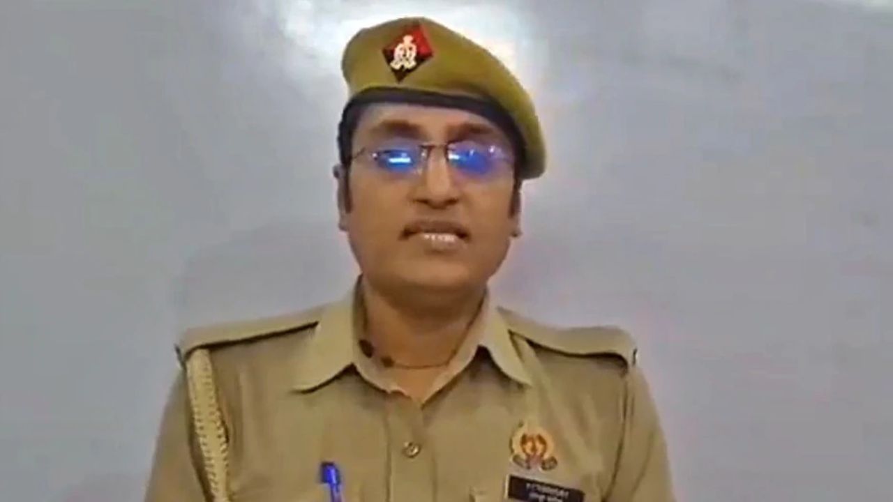 Lucknow News: भ्रष्टाचार के आरोप लगाने वाला सिपाही सुनील शुक्ला सस्पेंड