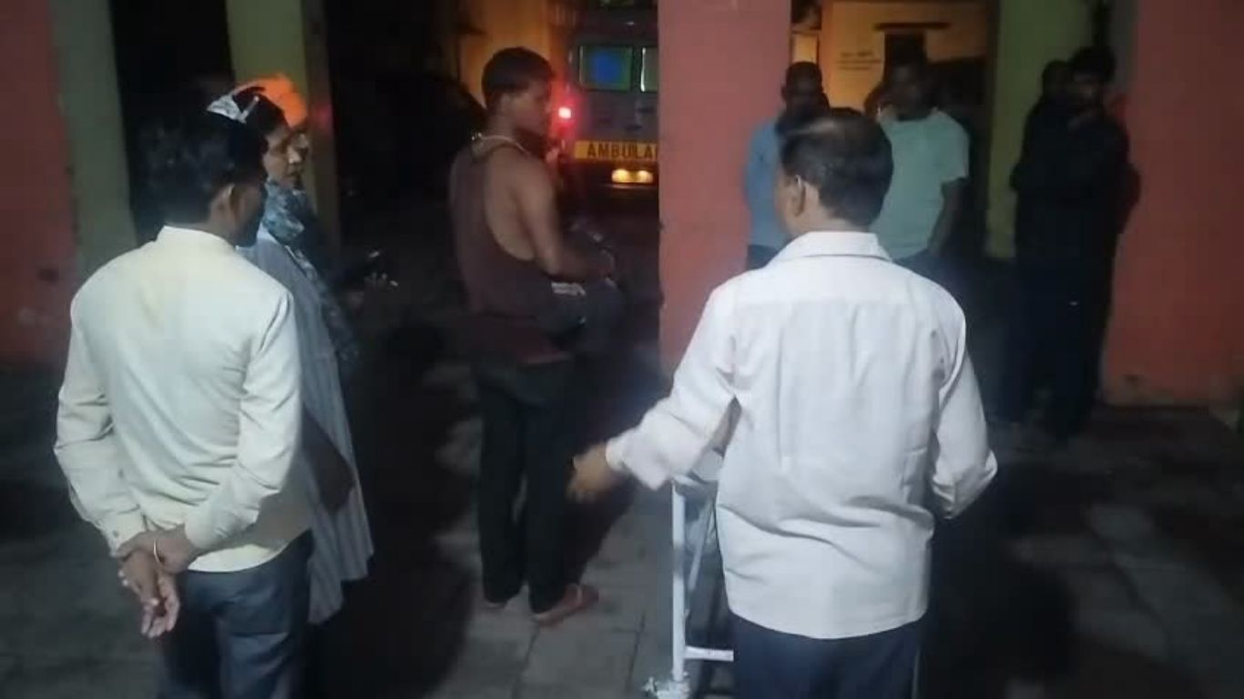 Budaun Accident: जिस टीन शेड ने दी थी पनाह, वही बन गया जान का दुश्मन; बदायूं में कुदरत का क्रूर मजाक!