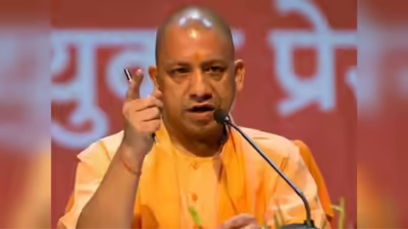 UP News: जल जीवन मिशन को लेकर सीएम योगी का कड़ा रुख, खुदाई के बाद सड़कों की तत्काल मरम्मत के निर्देश