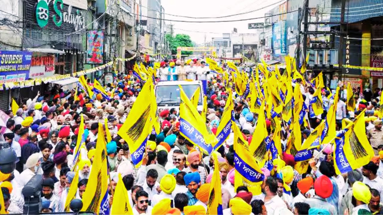 पंजाब निकाय चुनाव में AAP की प्रचंड जीत, विपक्ष पस्त; क्या 2027 के विधानसभा चुनाव का है यह ट्रेलर?