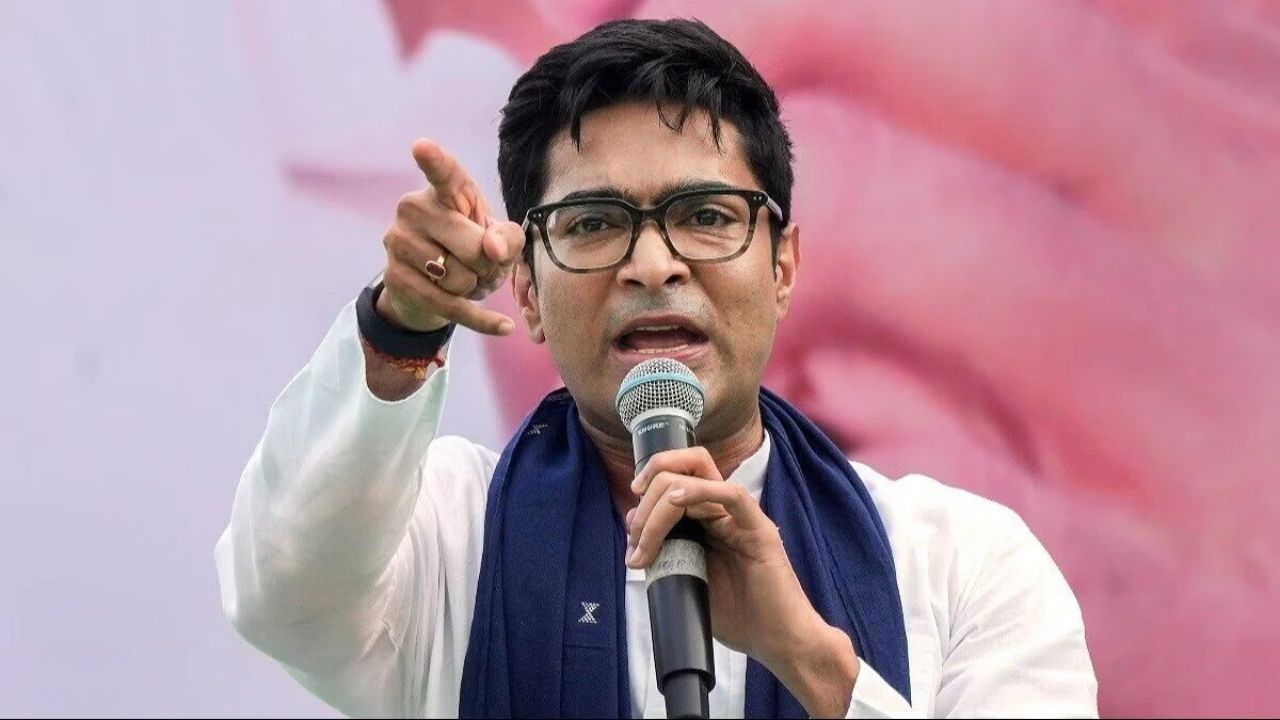 TMC सांसद अभिषेक बनर्जी पर FIR, जांच साइबर क्राइम विभाग को ट्रांसफर