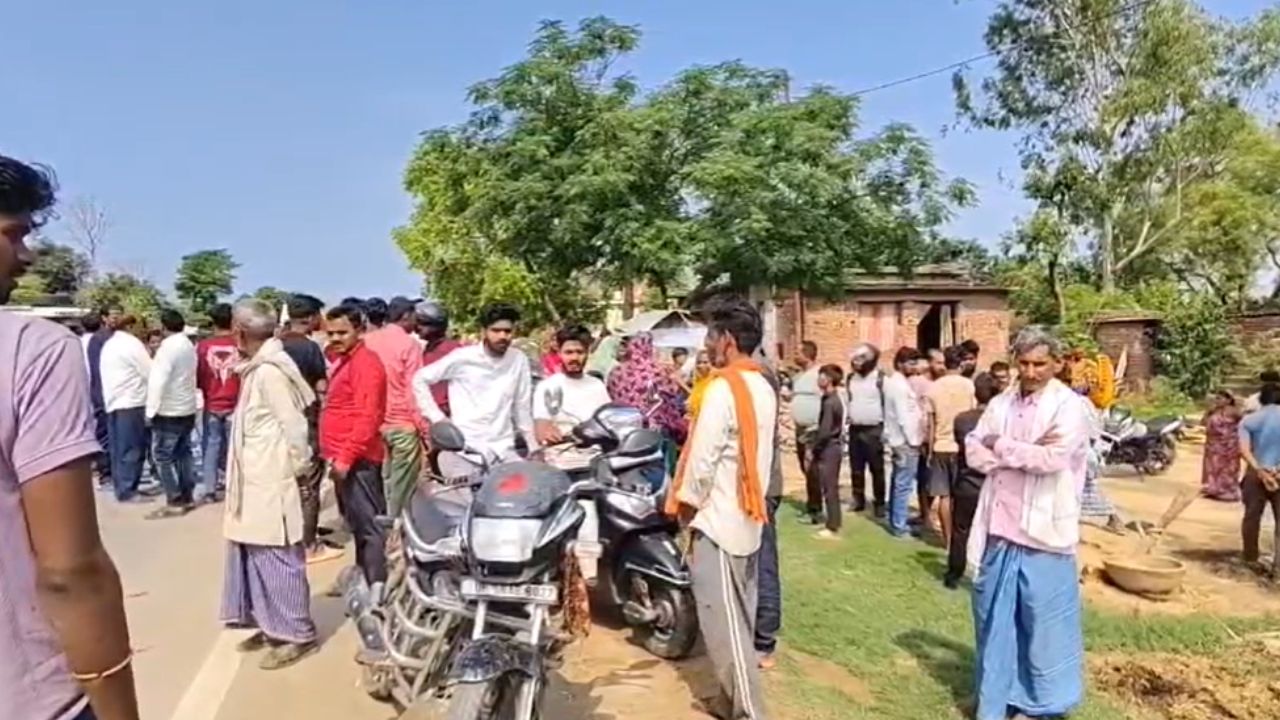 महराजगंज में सड़क किनारे मिला शव, हत्या या हादसा?