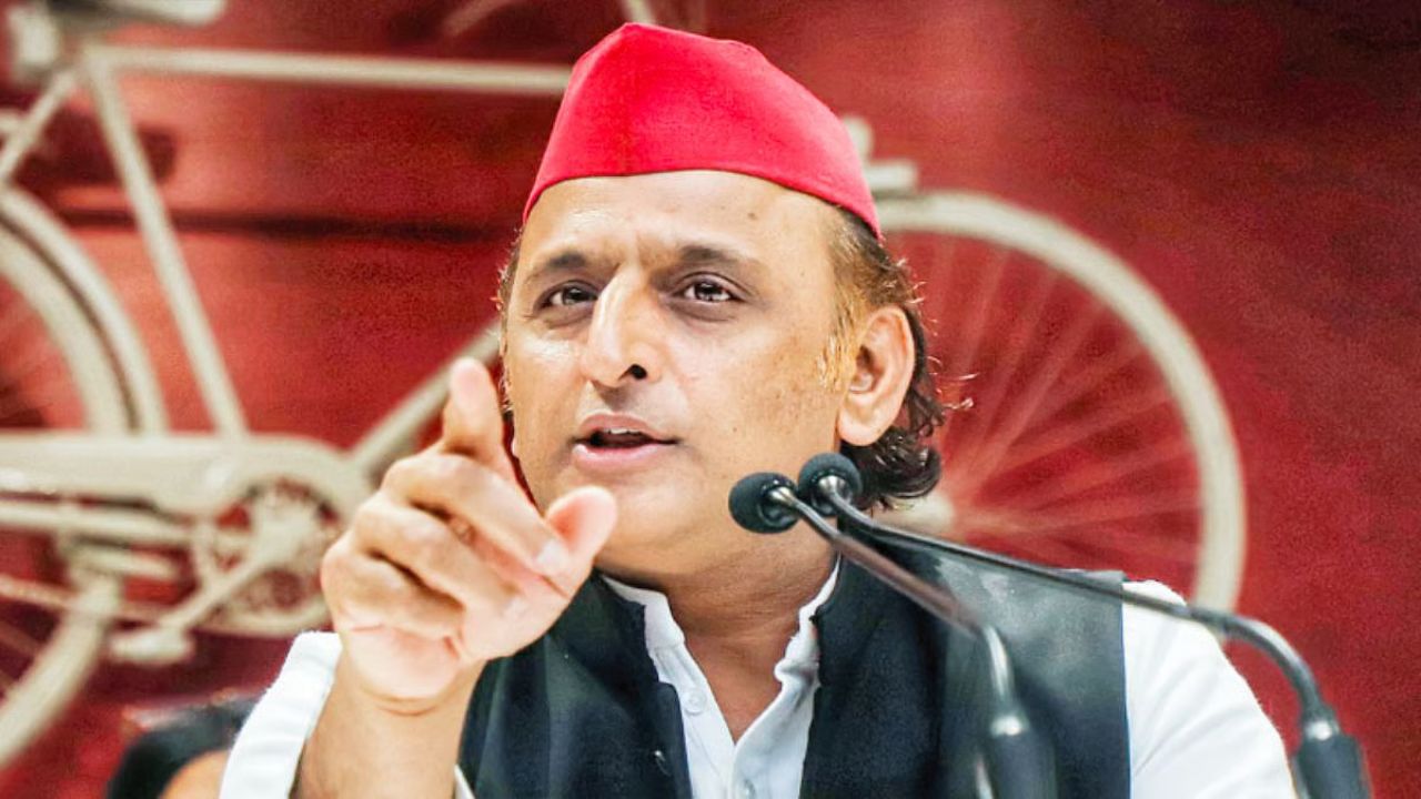 योगी मंत्रिमंडल विस्तार से पहले अखिलेश यादव ने दल-बदलुओं पर कसा तंज