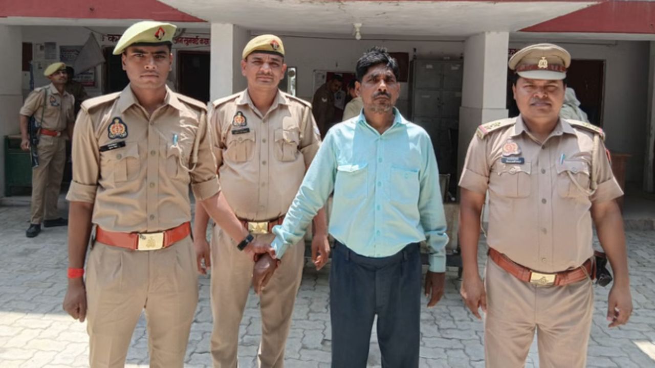 Azamgarh: सहायक उद्यान निरीक्षक गिरफ्तार, करता था ये गोरखधंधा