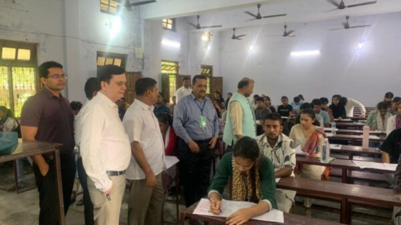 बी.एड. अभ्यर्थियों के लिए बड़ी खबर, बलरामपुर से आई परीक्षा की पूरी रिपोर्ट