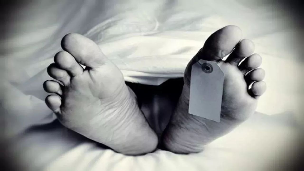 Barabanki News: सड़क पर बिछ गईं दो जिंदगियां, एक हादसे ने उजाड़ा परिवार तो दूसरे ने छीन लिया ‘मां’ का साया