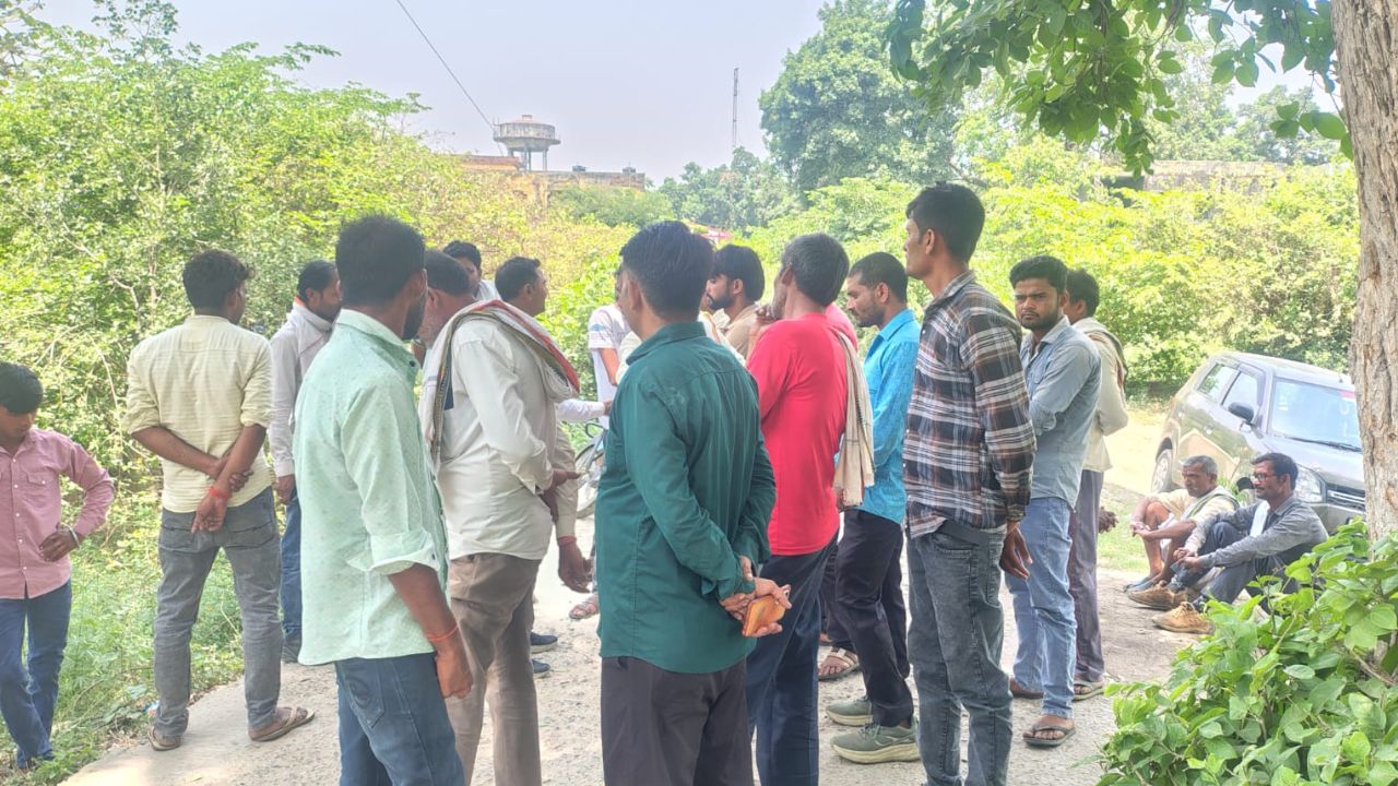 UP Crime: बदायूं में विवाहिता की रहस्यमय मौत से हड़कंप, पुलिस जांच शुरू