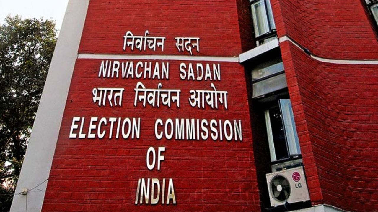 यूपी के 17 अफसर बनाए गए चुनाव पर्यवेक्षक