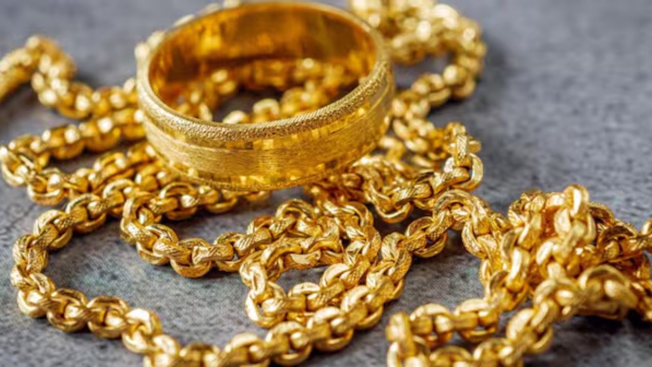 Gold Rate Today: सोने और चांदी ने तोड़े सारे पुराने रिकॉर्ड, जानिए आज सुबह आपके शहर का बिल्कुल ताजा रेट