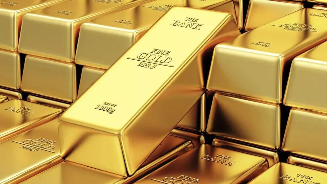 Gold Price Today: सर्राफा बाजार में थमा सोने का तूफान, रिकॉर्ड तेजी के बाद आज मिली थोड़ी राहत, जानें अपने शहर का ताजा भाव