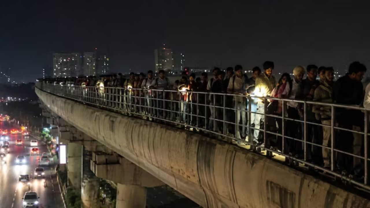 Gurugram Power Crisis: गुरुग्राम में छाया अंधेरा, रैपिड मेट्रो की रुकी रफ्तार, यात्री हलकान