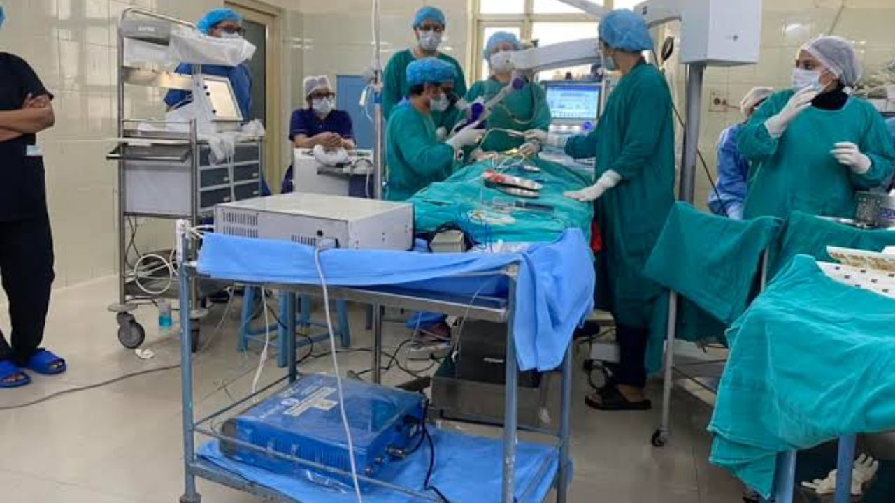 इलाज या आर्थिक तबाही? 30 साल में प्राइवेट अस्पतालों का खर्च 10 गुना बढ़ा, आम आदमी की सांसें अटकीं