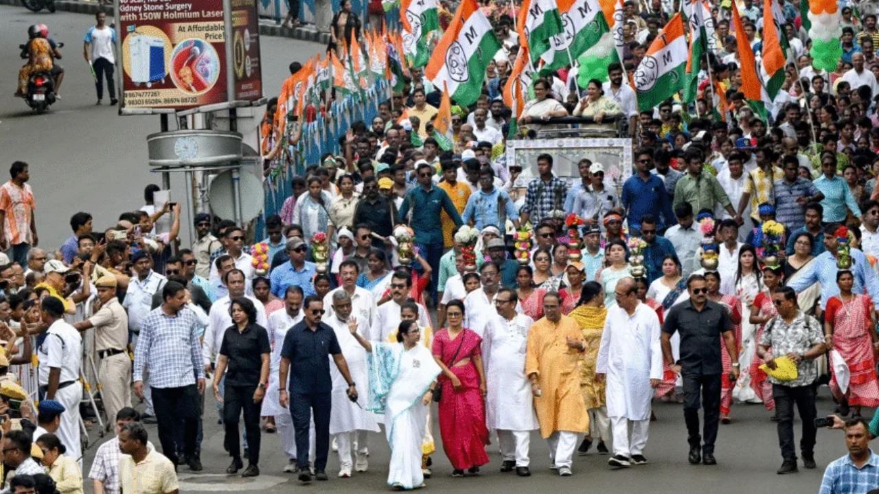 केरल का ‘किला’ भी ढहा! भारत में खत्म हुआ वामपंथी राज, अब आगे क्या?
