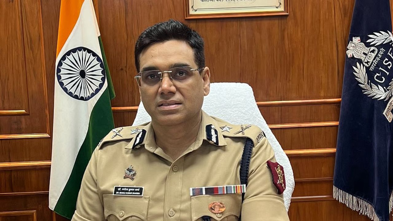 महाराष्ट्र गृह विभाग का बड़ा एक्शन: ’12वीं फेल’ फेम मनोज शर्मा बने मुंबई के नए जॉइंट CP, देखें पूरी ट्रांसफर लिस्ट