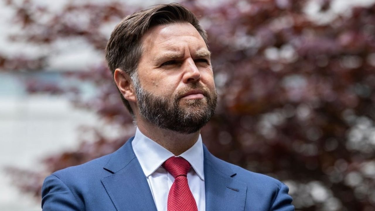 ईरान से बातचीत विफल होने पर डोनाल्ड ट्रंप का ‘प्लान बी’ तैयार, JD Vance ने व्हाइट हाउस में किया बड़ा खुलासा