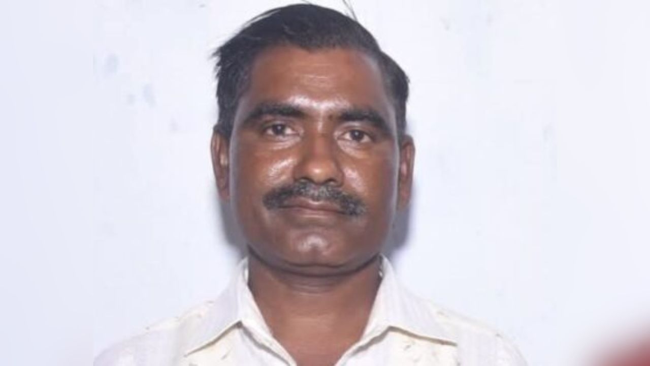 Kanpur Dehat News: रेलवे ट्रैक पार करते समय किसान की मौत, परिजनों में मचा कोहराम