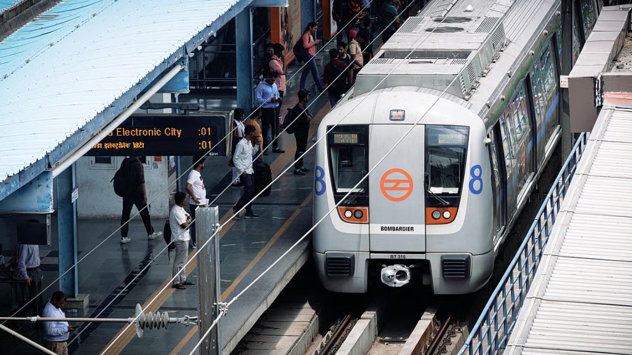 Delhi Metro में सफर करने वालों के लिए खुशखबरी: अब हर सोमवार को होगा ये बढ़िया काम, PM की अपील के बाद लिया फैसला