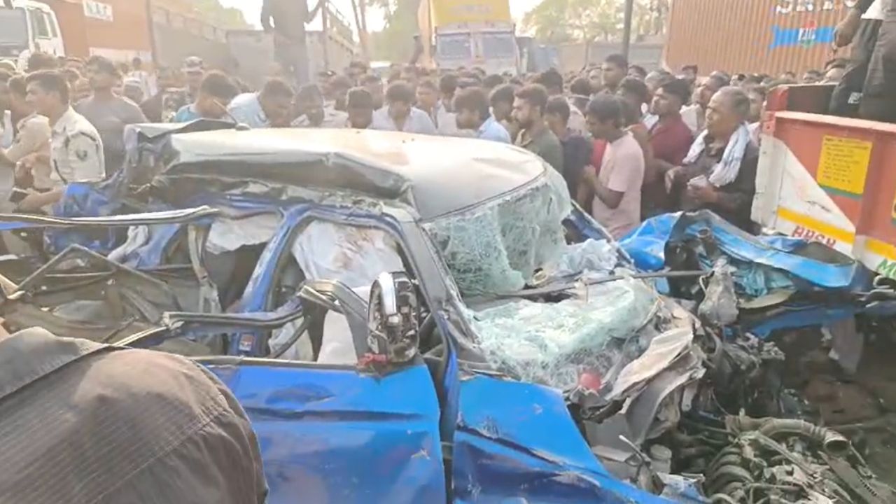 मुज़फ्फरपुर में भीषण सड़क हादसा, 4 युवकों की मौत