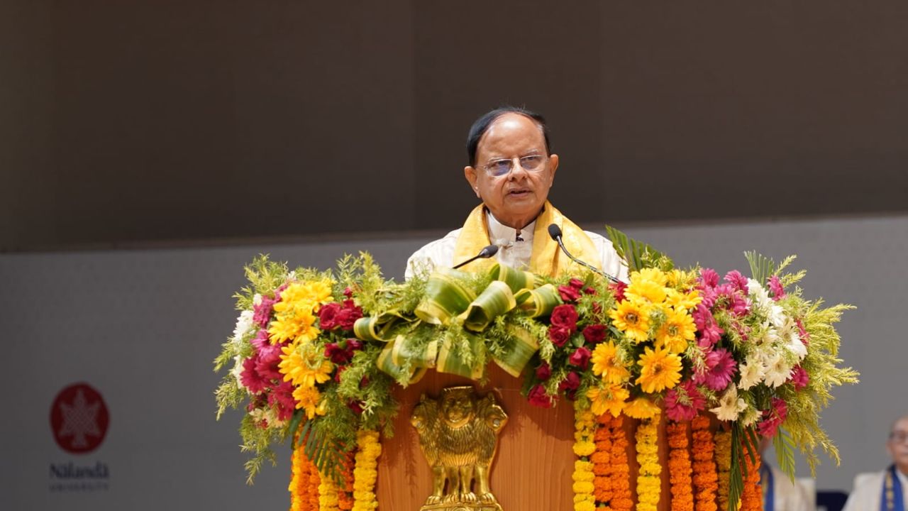 कुछ विश्वविद्यालय केवल संस्थान होते हैं, लेकिन कुछ राष्ट्र के चरित्र का प्रतीक बन जाते हैं: डॉ. पी.के. मिश्रा