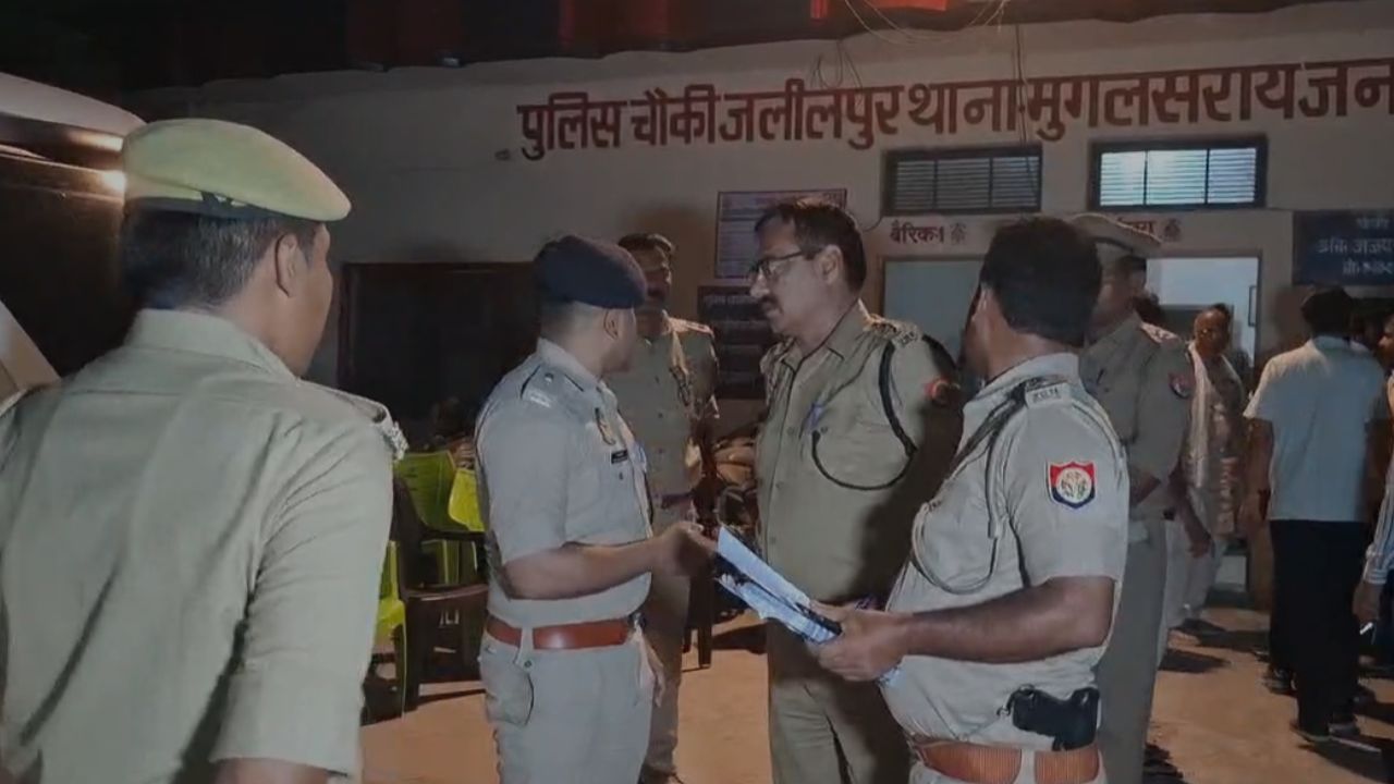 चंदौली से बड़ी खबर : बेखौफ बदमाशों का आतंक, चलते वाहन पर फॉर्च्यून तेल कारोबारी से लूट