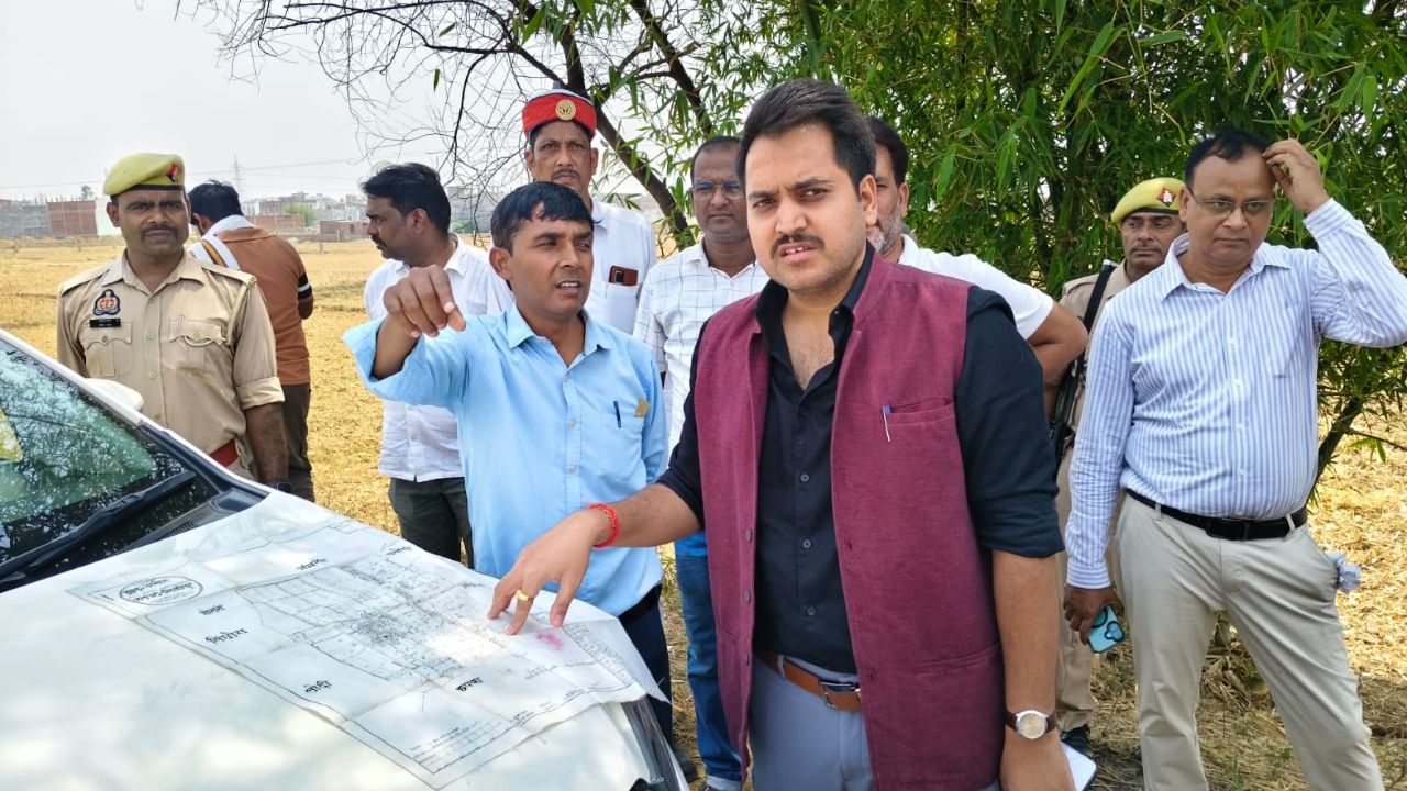 Sonbhadra News: इमरती कॉलोनी की जलभराव पर डीएम सख्त, बरसात से पहले बड़ा प्लान तैयार…