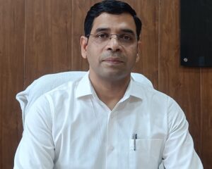 गोरखपुर को मिले नए एडीएम सिटी, गजेंद्र कुमार ने संभाला कार्यभार