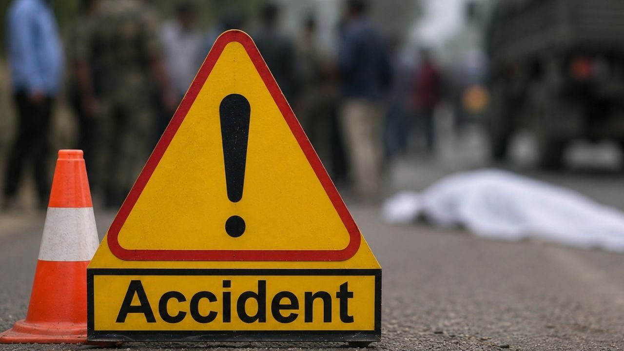 ट्रैक्टर-ट्रॉली ने बाइक में मारी ऐसी टक्कर कि साजन आंसुओं में डूब गए