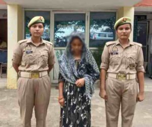 गोरखपुर: मादक पदार्थ की तस्करी रोकने के लिए पुलिस ने लिया एक्शन, महिला को दबोचा