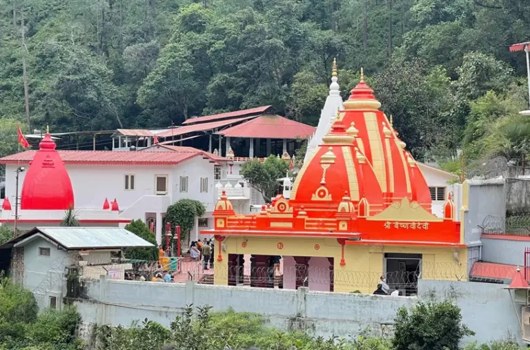 नैनीताल का कैची धाम हाई अलर्ट पर, सुरक्षा बढ़ाई गई