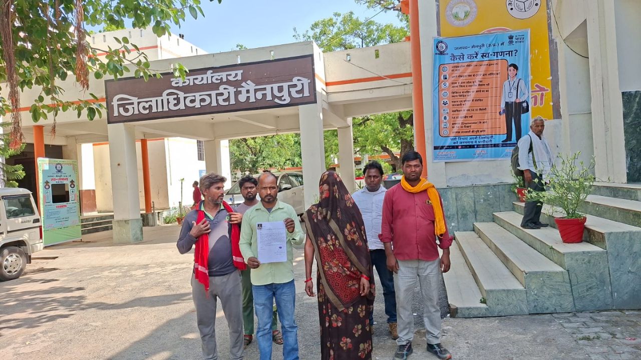 शहीद सैनिक की जमीन पर दबंग कर रहे कब्जा, विरोध पर जान से मारने की धमकी