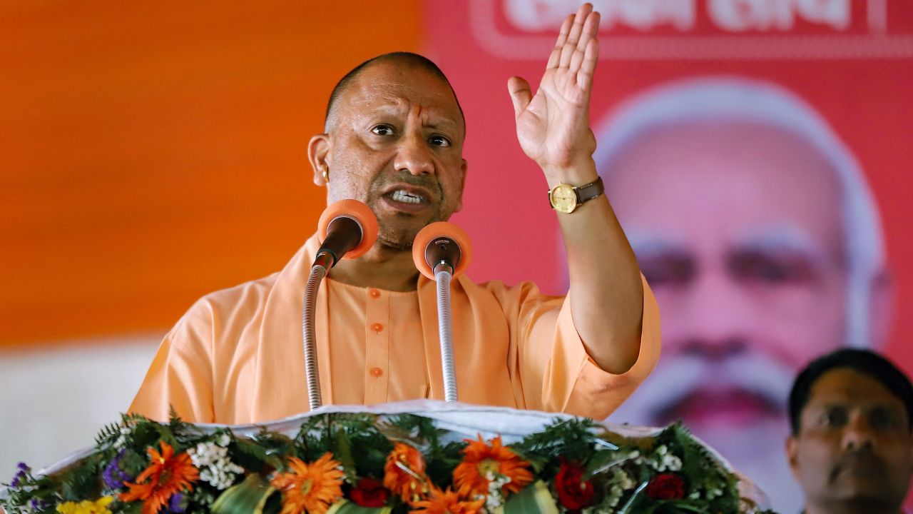 बड़ी खबर: योगी मंत्रिमंडल में कल होगा फेरबदल, ये नए चेहरे बन सकते हैं मंत्री