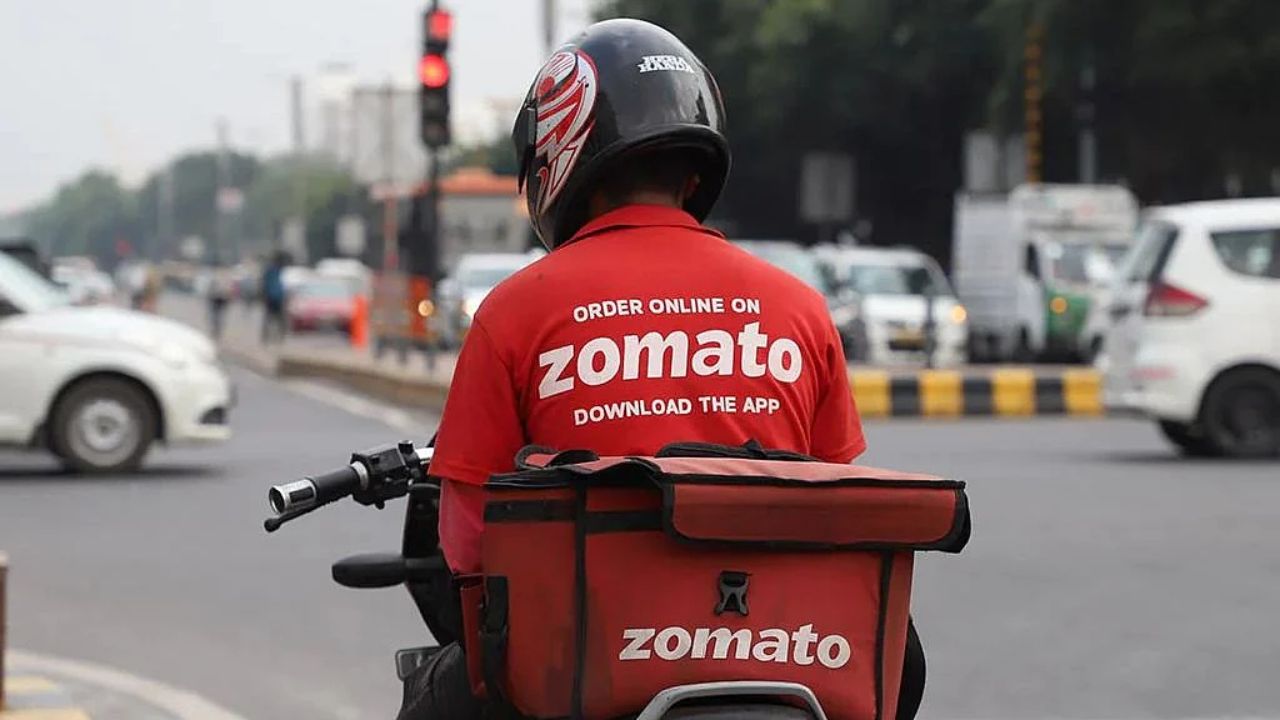 Tech News: 40 रुपये का ऑर्डर, 1200 रुपये का खाना! सोशल मीडिया पर वायरल हुआ Zomato जुगाड़
