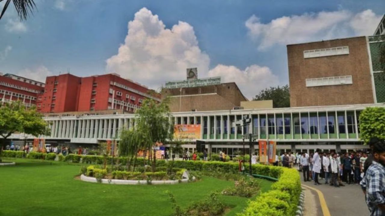 AIIMS CRE-5 Notification 2026: एम्स में 1484 पदों पर निकली सरकारी नौकरी, 3 जुलाई तक ऐसे करें ऑनलाइन अप्लाई