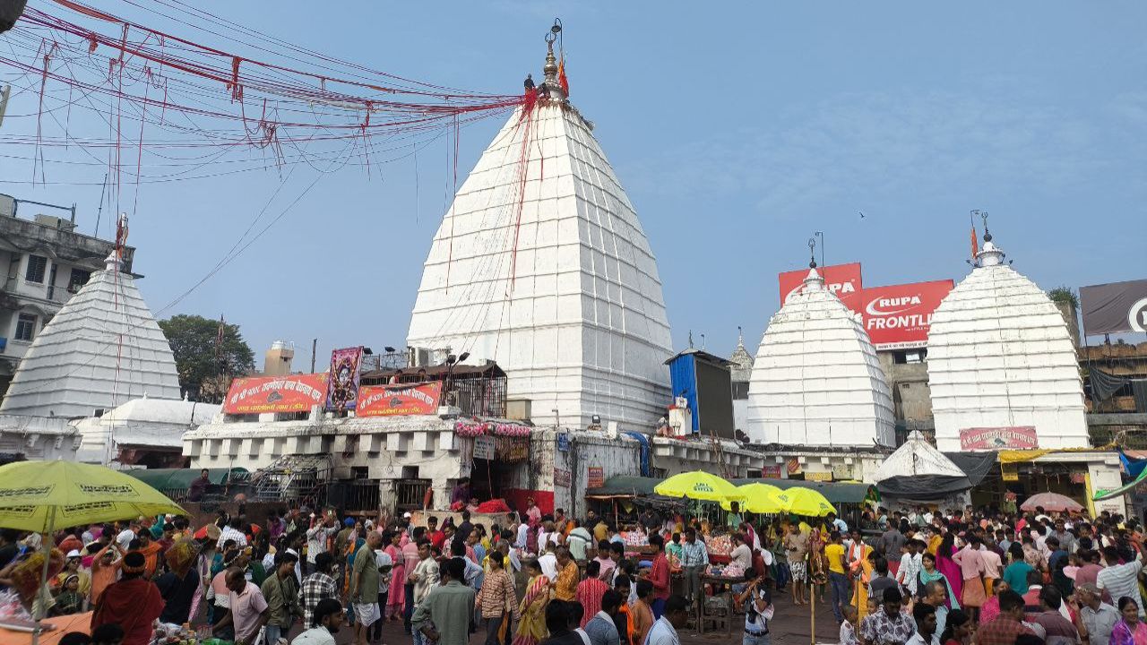 करोड़ों श्रद्धालुओं की सुरक्षा पर बड़ा सवाल, देवघर में तड़के गश्त के दौरान दबोचे गए हथियारबंद आरोपी