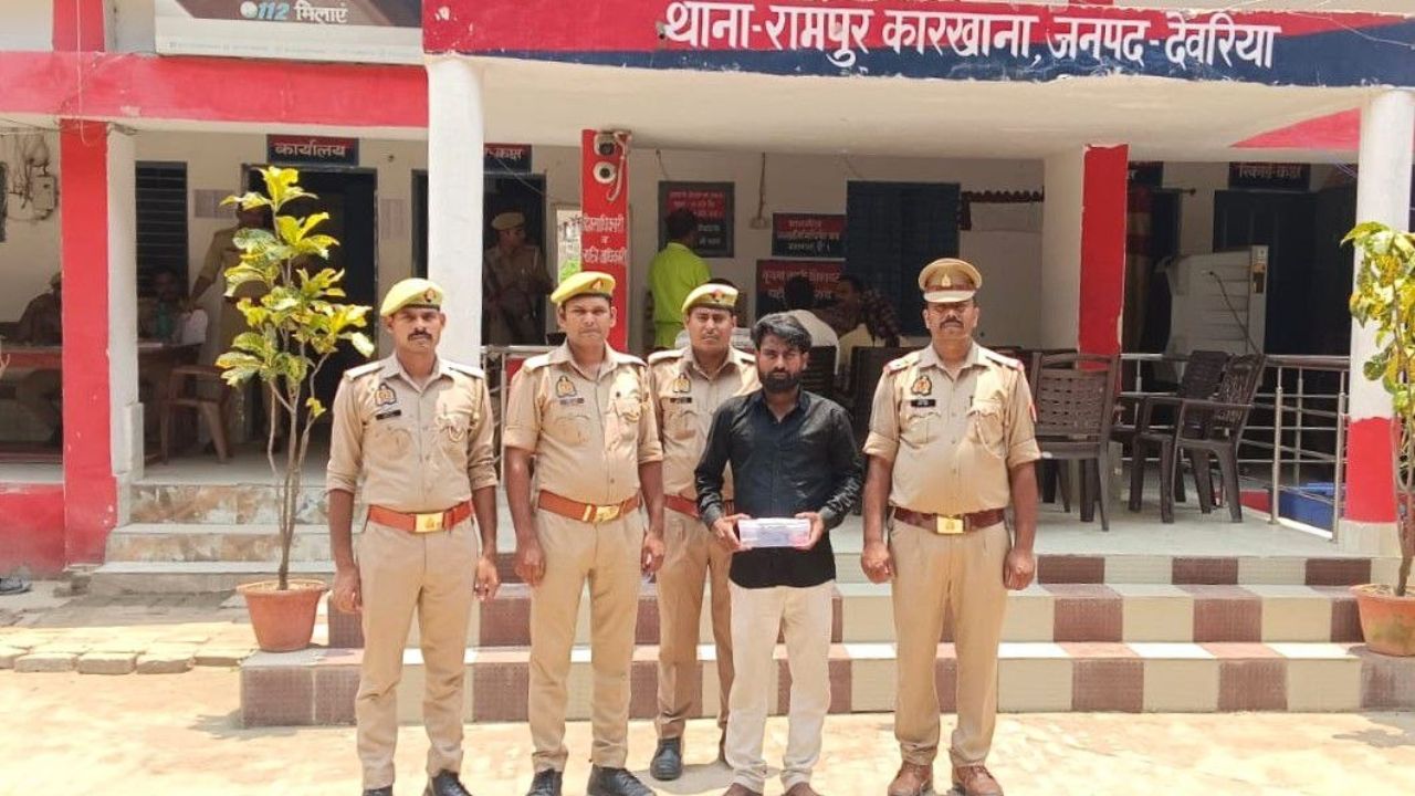 Deoria News: हत्या के प्रयास का वांछित अभियुक्त गिरफ्तार, अवैध तमंचा और कारतूस बरामद