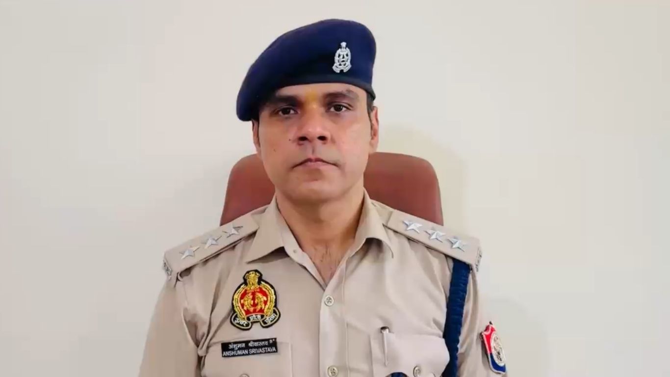 देवरिया में नरकंकाल मिलने से सनसनी, जांच में जुटी पुलिस, फूले-हाथ पांव