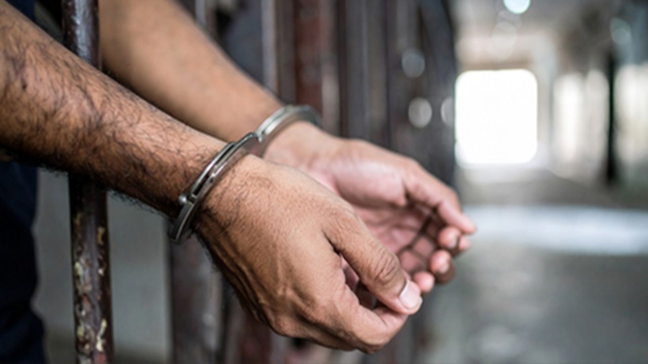 भटनी पुलिस के हत्थे चढ़ा वांछित आरोपी, POCSO एक्ट और BNS की धाराओं में दर्ज था मामला