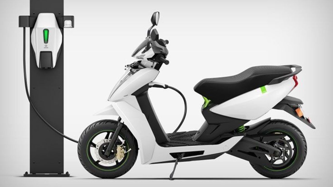 Best Electric Scooter: बड़ा है बजट तो घर लाएं ये हाई-एंड इलेक्ट्रिक स्कूटर, यहां जानें रेंज और कीमत