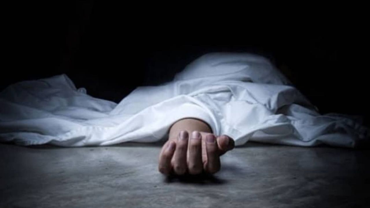 Faridabad News: पत्नी से परेशान होकर कारोबारी ने दुकान के अंदर लगाई फांसी, सुसाइड से पहले Instagram पर वीडियो डाल बयां किया दर्द