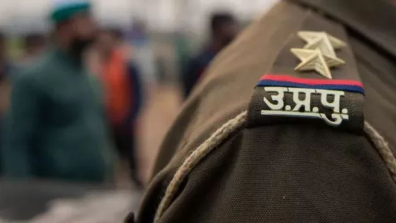 गाजियाबाद पुलिस का बड़ा एक्शन: दो चौकी इंचार्ज समेत 4 पुलिसकर्मी पर गिरी गाज, जानें क्यों