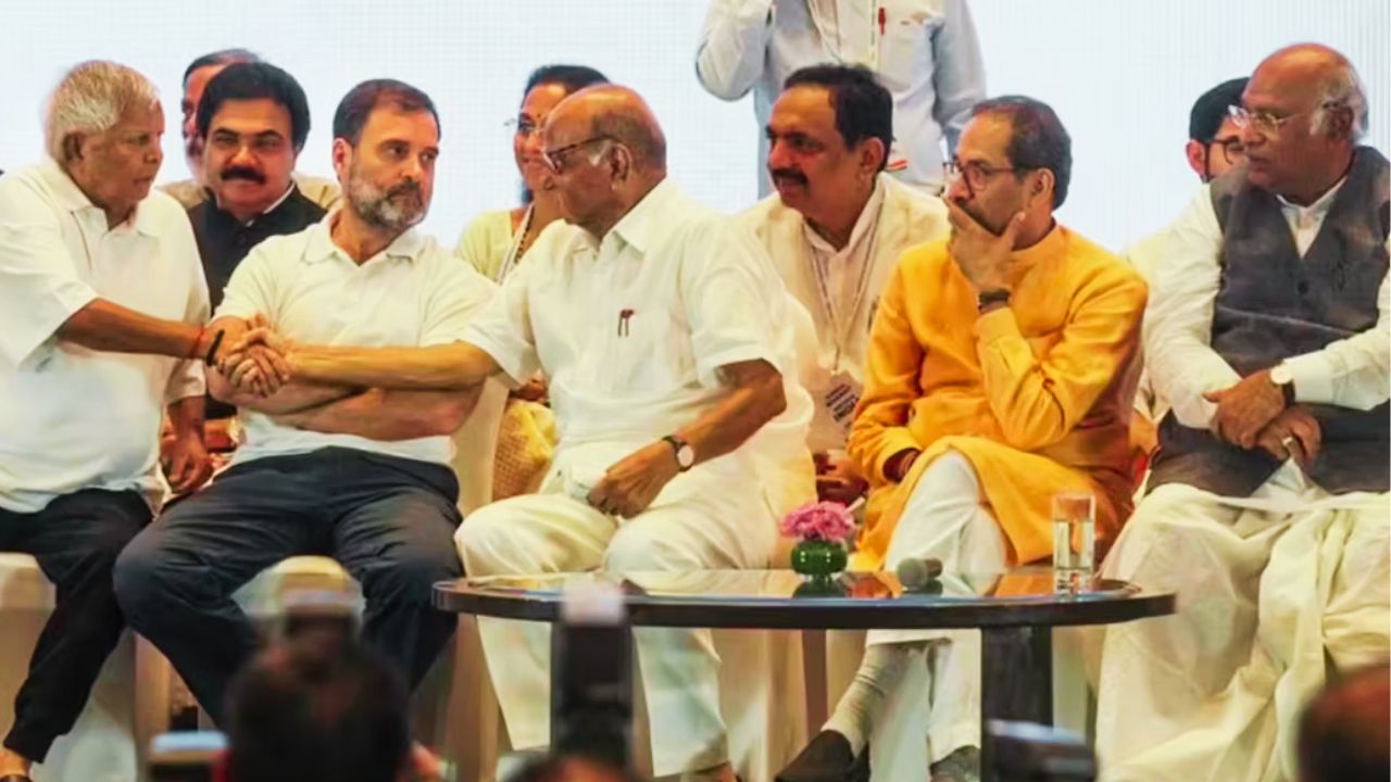 23 दल, एक एजेंडा और मोदी सरकार निशाने पर! आज इंडिया गठबंधन की अहम बैठक पर सबकी नजर