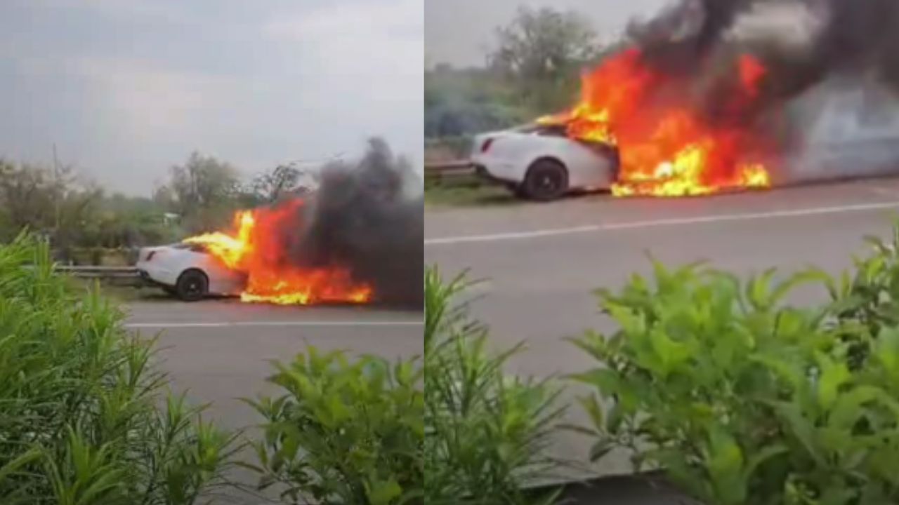 Yamuna Expressway Fire: दौड़ती Jaguar कार में लगी भीषण आग, चालक ने कूदकर बचाई जान