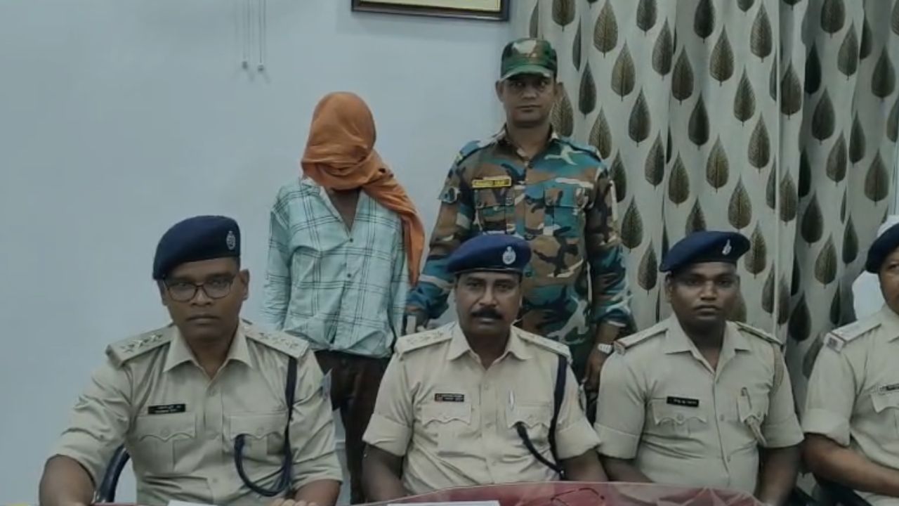 पश्चिमी सिंहभूम में मर्डर मिस्ट्री से उठा पर्दा, काटेपाड़ा जंगल में मुकेश की हत्या करने वाला फंटुस लागुरी गिरफ्तार