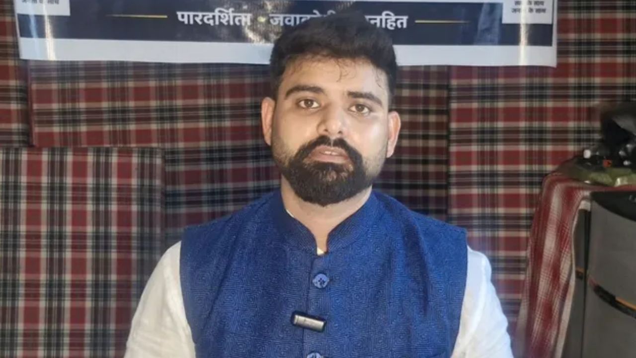 चर्चित पत्थर कारोबारी श्रीनिवास ने खोला मोर्चा, डीएमओ मनोज टोप्पो पर घूसखोरी, ब्लैकमेलिंग और करोड़ों के राजस्व नुकसान का दावा