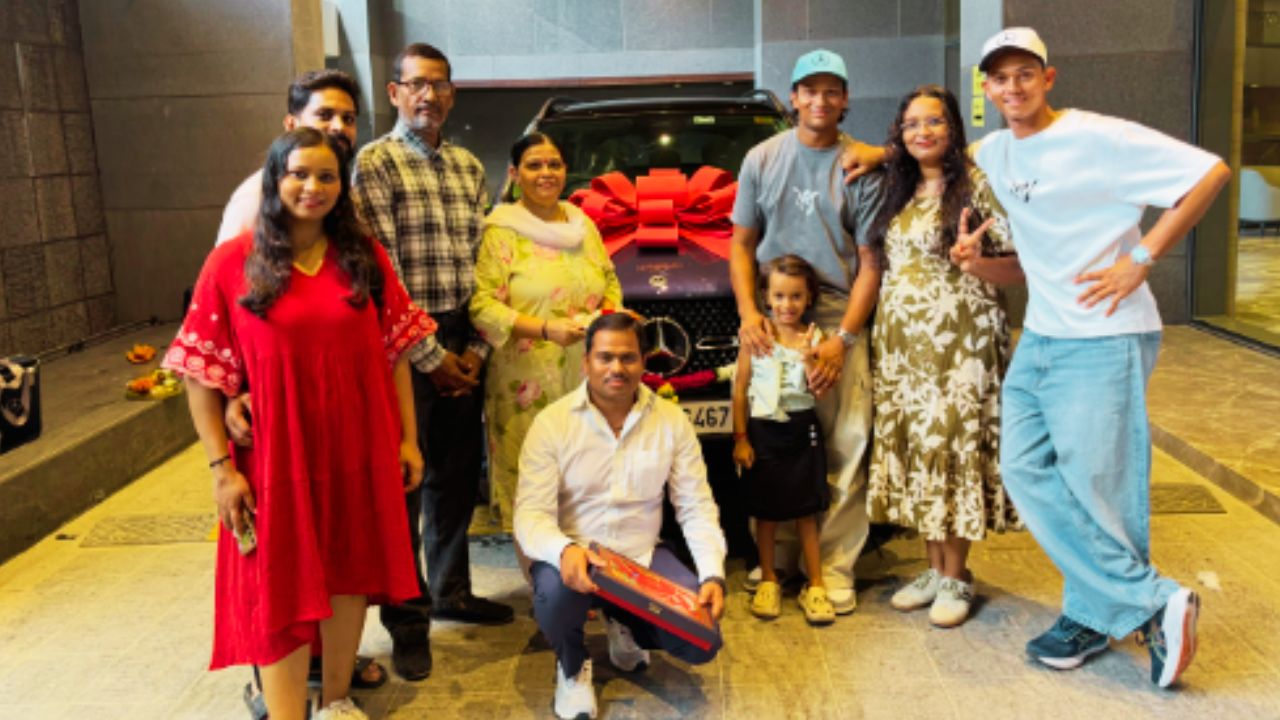 फादर्स डे पर यशस्वी जायसवाल ने पिता को दिया करोड़ों का तोहफा, तस्वीरें देखकर फैंस ने की जमकर तारीफ