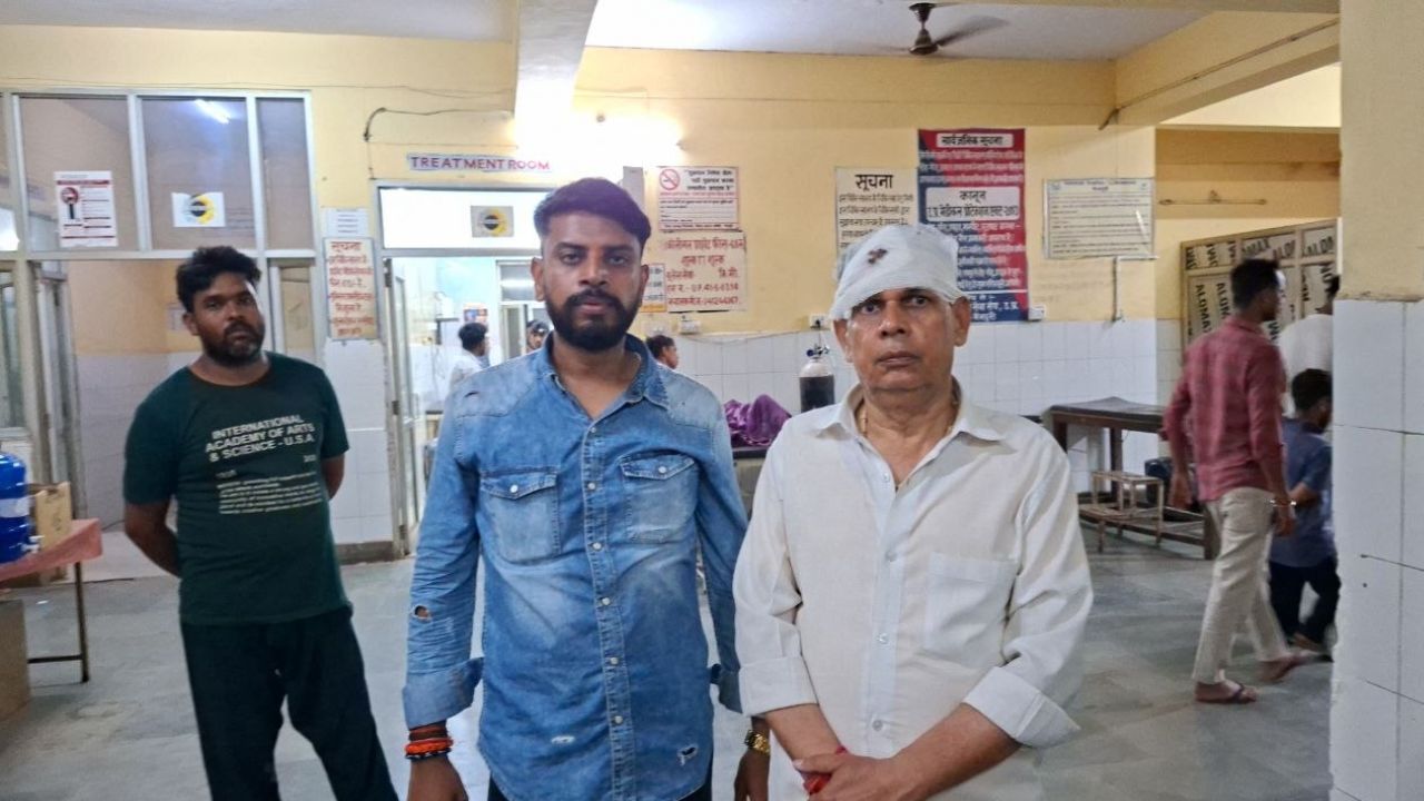 Mainpuri News: सुबह-सुबह दुकान पहुंचा व्यापारी, दबंगों ने घेरकर बरसाए लाठी-डंडे… मचा हड़कंप